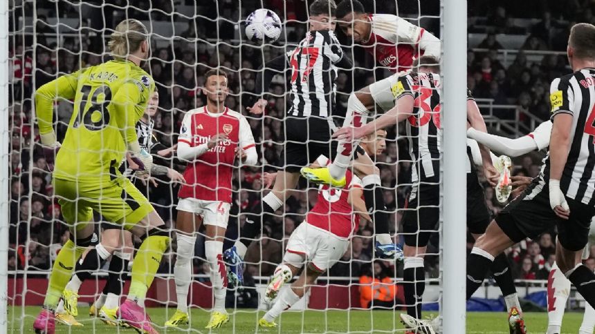Arsenal återupptäcker målsinnet och besegrar Newcastle med 4-1 i Premier League.