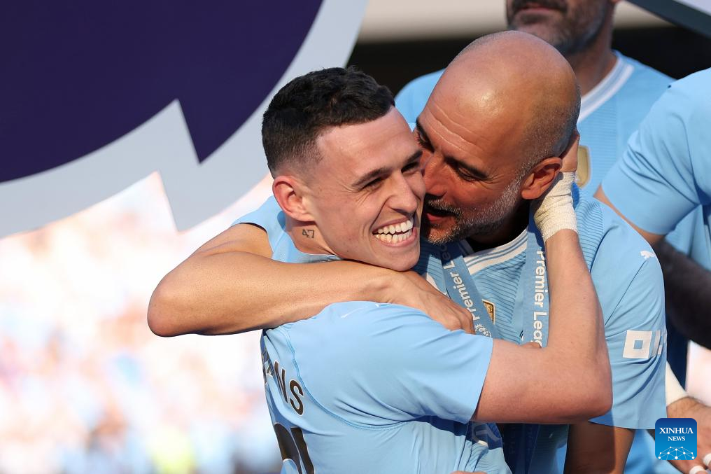 Manchester City slog West Ham och vann sin fjärde raka Premier League-titel